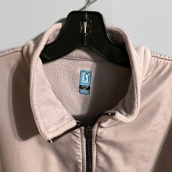 PGA Tour Men's Light Gray 1/4 Zip Sweatshirt - Picture 4 of 5